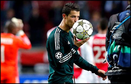 Ronaldo: Tham vọng “Giày vàng” – “Cúp bạc” - 2