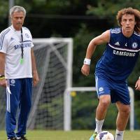 Bóng đá - Tiết lộ: Vì Costa, Mou biến Luiz thành "vật tế thần"