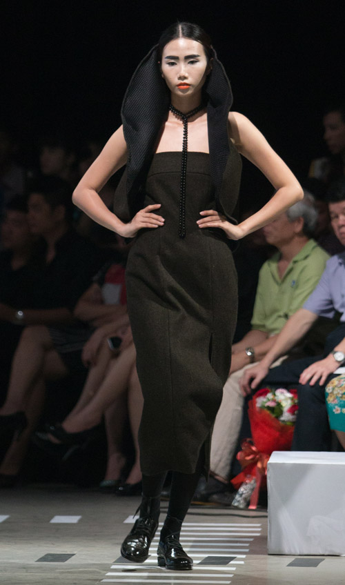 Tùng Dương làm vedette trên sàn diễn thời trang - 9