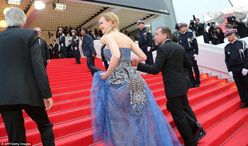 Mỹ nhân 5 châu khoe sắc trên thảm đỏ Cannes - 3