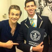 Phi thường - kỳ quặc - Kỉ lục thế giới: Chạy show 10 thành phố trong 1 ngày