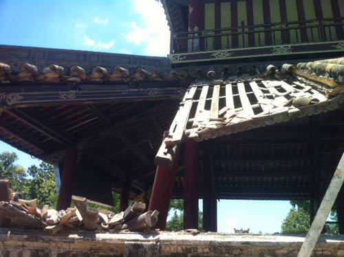 Huế: Một góc Phu Văn Lâu bất ngờ đổ sụp - 5