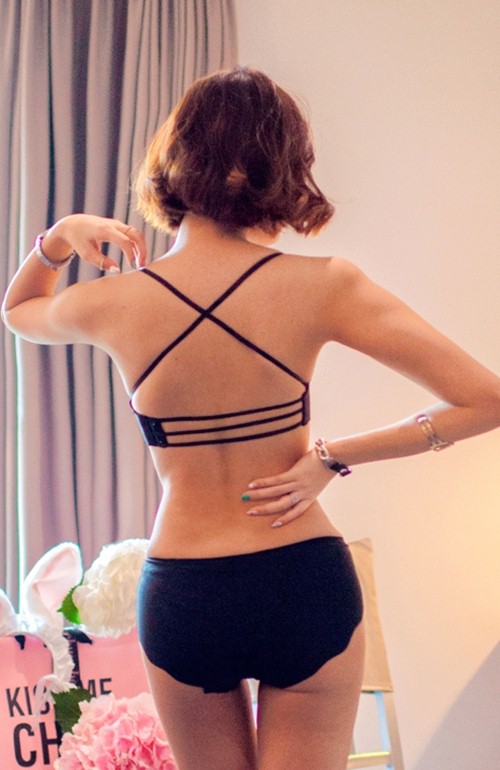 Những lưu ý khi mặc áo không tay - 5