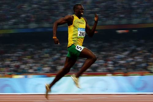 “Tia chớp” Usain Bolt sắp bị người máy đánh bại - 2