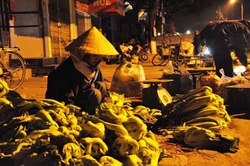 Những chợ 'âm phủ' đặc biệt ở Việt Nam - 5