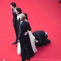 "Điêu đứng" với kẻ phá quấy thảm đỏ Cannes
