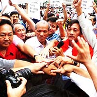 Bạn trẻ - Cuộc sống - Clip Thanh niên chuẩn hãy yêu nước đúng cách