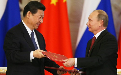 Nga tìm cách bắt tay chặt hơn với Trung Quốc - 1