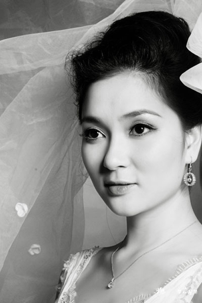Nguyễn Thị Huyền không chỉ là một hoa hậu xinh đẹp, cô còn là người phụ nữ tài năng. Cựu Hoa hậu Việt Nam đã tốt nghiệp trường ĐH Middlesex tại Hendon, London, nước Anh.
