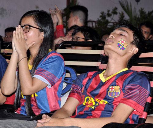 Cules Việt Nam khóc nức nở khi Barca "mất mùa" - 13