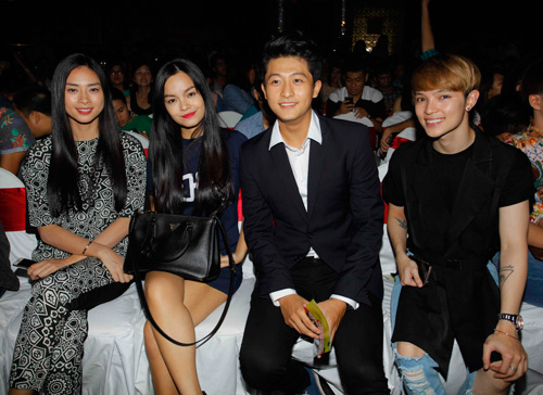 Hoàng Thùy Linh quá đỗi sexy trong liveshow đầu đời - 11