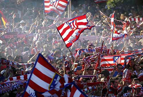 Diễu hành mừng công, Atletico phủ đỏ Madrid - 5