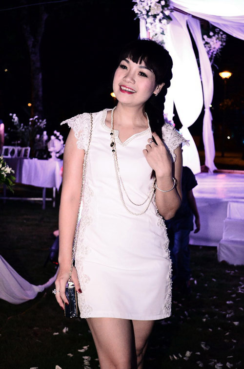 Khánh Linh: Mưa giông không cản được lễ cưới - 8