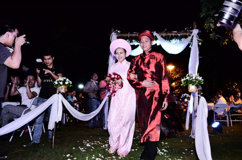 Khánh Linh: Mưa giông không cản được lễ cưới - 5