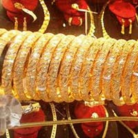 Tài chính - Bất động sản - Giá vàng ít biến động, USD giảm mạnh