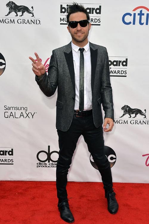 Tiết mục váy ngắn gây bão Giải âm nhạc Billboard - 9