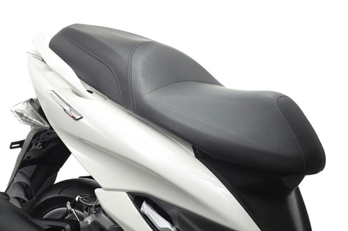 Yamaha ra mắt xe tay ga mới Majesty S - 10