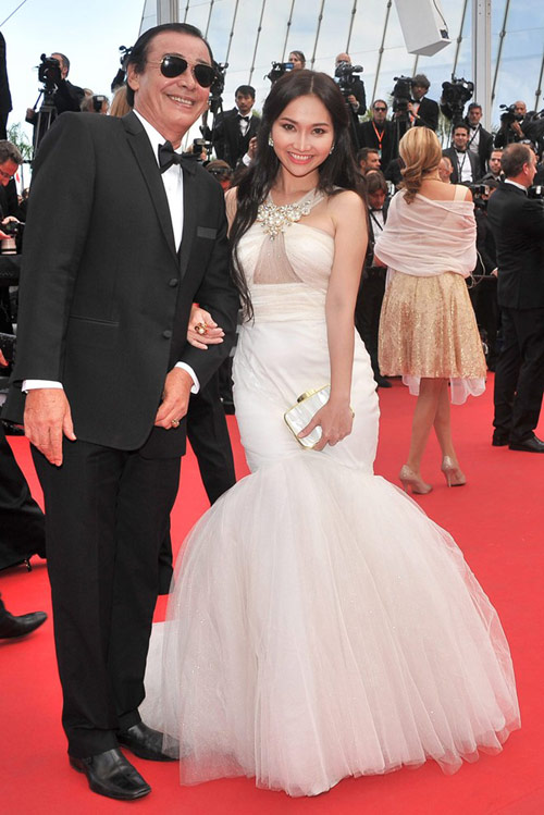 Sao Việt "lột xác" qua các kỳ LHP Cannes - 2