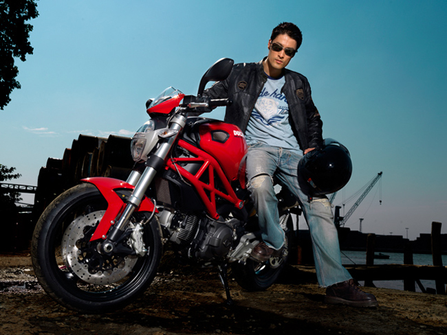 Ngoài Ducati, Johnny Trí Nguyễn còn sở hữu rất nhiều các loại xe mô tô khủng khác để thỏa mãn niềm đam mê tốc độ của mình
