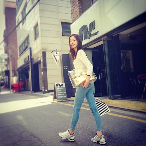 Gu thời trang của cô mẫu "lùn" cá tính - 6