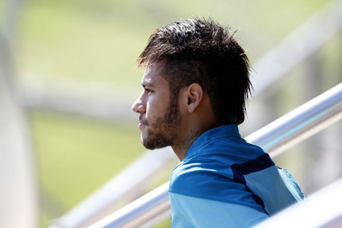 Thương hiệu Neymar giảm mạnh, Messi ngoài top 10 - 1