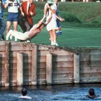 Thể thao - Golf: Vô địch, lao xuống hồ... ăn mừng