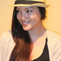 Làm đẹp - Giật mình nhìn khuôn mặt bóng nhẫy của mỹ nhân