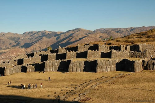 Chiêm ngưỡng những bức tường kỳ vĩ ở Peru - 1