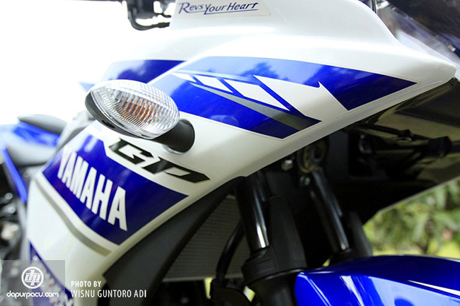 Ngắm chi tiết Yamaha R25 mới ra mắt - 19