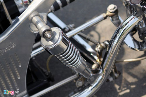 Harley-Davidson 3 bánh in hình quốc kỳ Việt Nam - 12