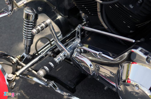 Harley-Davidson 3 bánh in hình quốc kỳ Việt Nam - 2