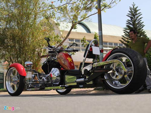 Harley-Davidson 3 bánh in hình quốc kỳ Việt Nam - 4