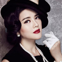 Phim - Lý Nhã Kỳ lấy kim cương ủng hộ Biển Đông