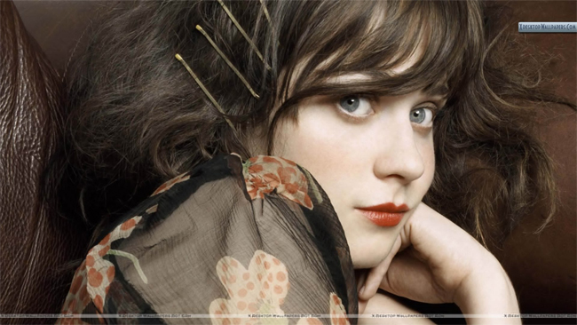 Zooey Deschanel quyến rũ nhờ gương mặt thơ trẻ. Cô xếp thứ sáu&nbsp;
