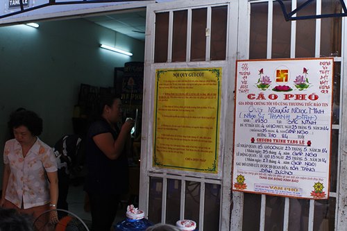 Ánh Tuyết túc trực bên linh cữu nhạc sĩ Thanh Bình - 2