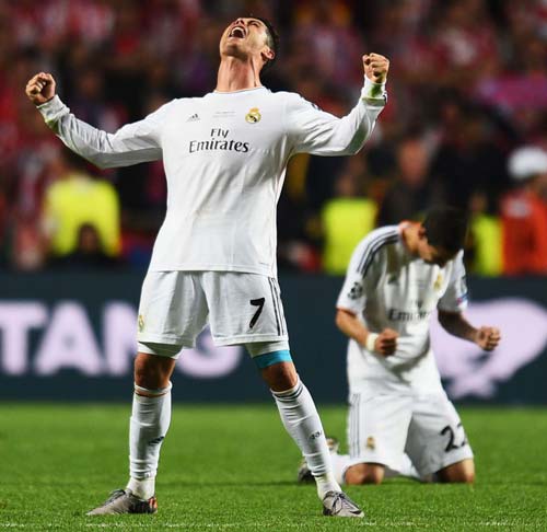 Ronaldo: Người hùng hay ngôi sao may mắn - 1