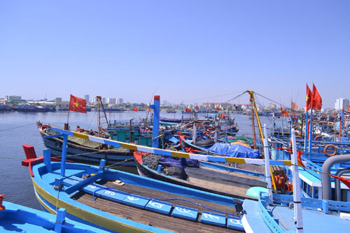 Cận cảnh tàu cá “khủng” nhất miền Trung vừa hạ thủy - 15