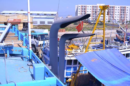 Cận cảnh tàu cá “khủng” nhất miền Trung vừa hạ thủy - 9