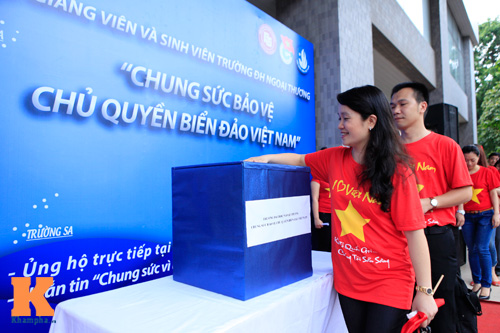 Sinh viên Ngoại Thương xếp hình bản đồ Việt nam - 18