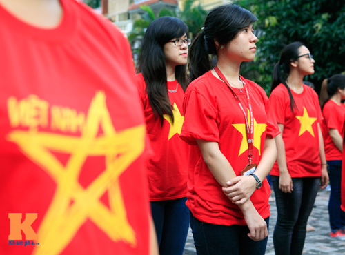 Sinh viên Ngoại Thương xếp hình bản đồ Việt nam - 15