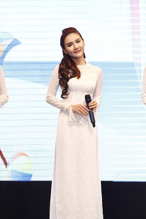 "Cô gái mặt nạ" X-Factor tái hợp Mây Trắng - 4