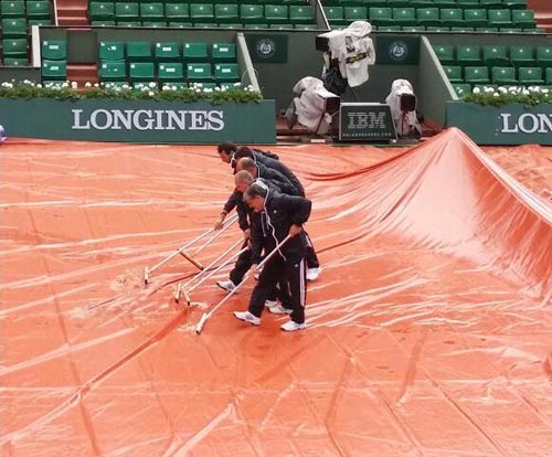 Roland Garros ngày 2: Cú sốc Wawrinka - 3