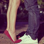 Bài thơ nịnh vợ "chân ngắn"