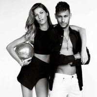 Bóng đá - Neymar bắt chước Ronaldo khoe thân trên Vouge