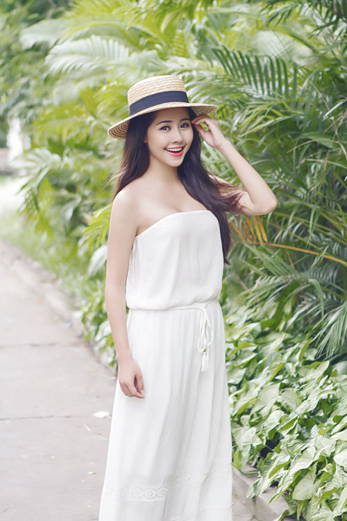 Tường Vy đẹp dung dị trong nắng hè - 11