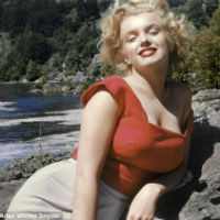 Phim - Hé lộ vẻ đẹp tuyệt hiếm của biểu tượng sex nước Mỹ