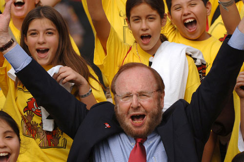 Tiểu sử Malcolm Glazer, ông chủ vừa qua đời của MU - 1