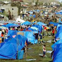 Tin tức trong ngày - Philippines: 7 mẹ con chết cháy trong lều chạy bão