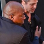 Phim - Brad Pitt bị phóng viên tấn công