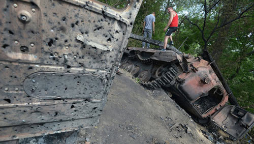 1.200 binh sĩ Ukraine thiệt mạng ở Sloviansk - 1